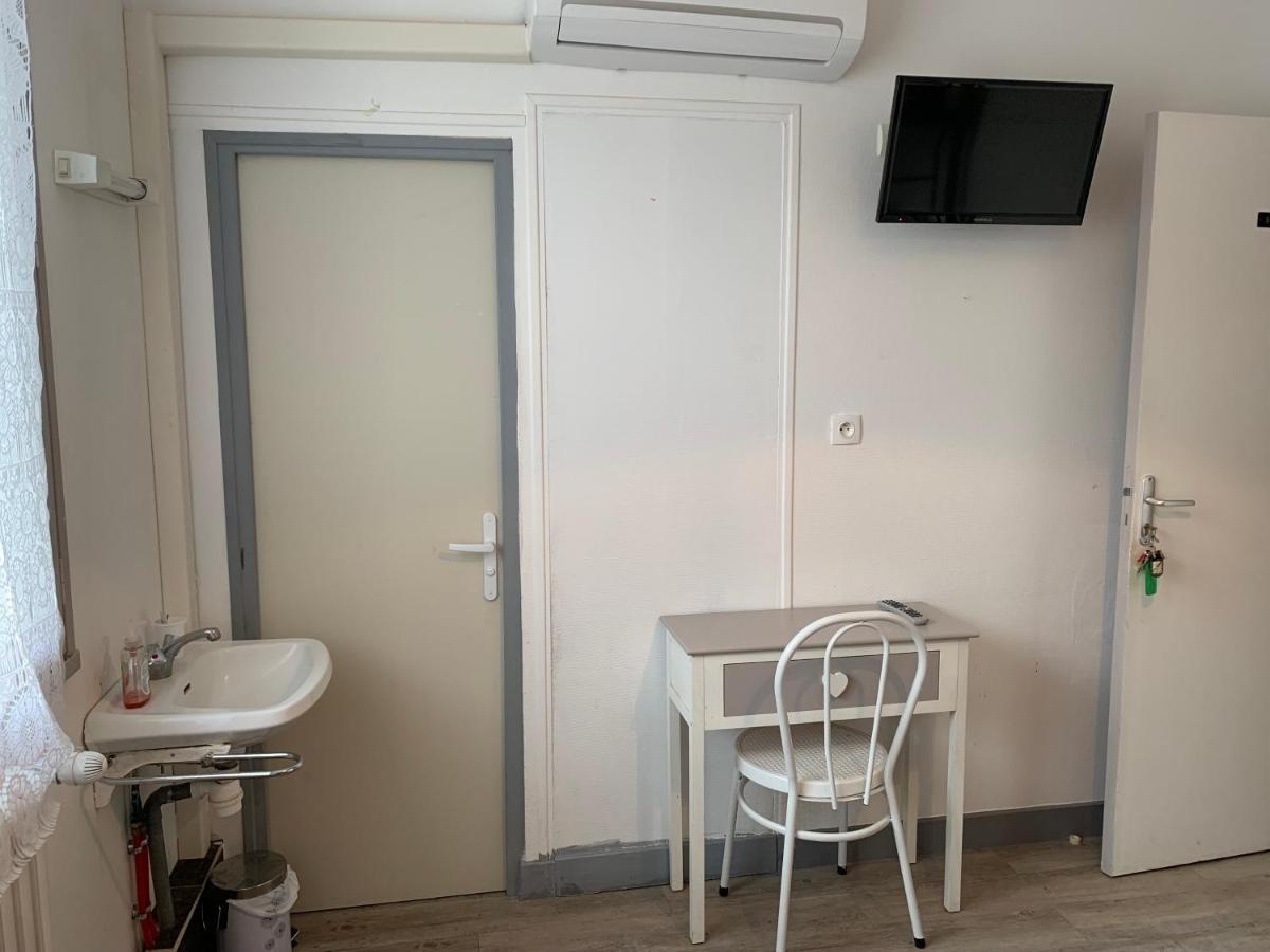 Hotel Du Cygne De La Croix Blanche Lailly-en-Val 外观 照片