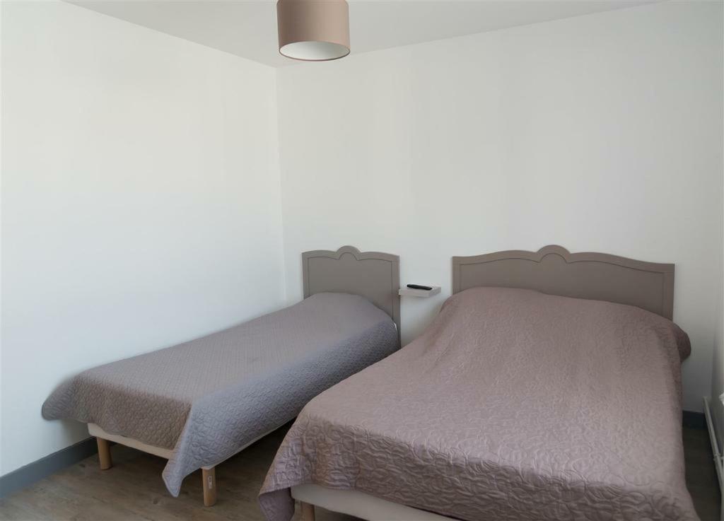 Hotel Du Cygne De La Croix Blanche Lailly-en-Val 外观 照片